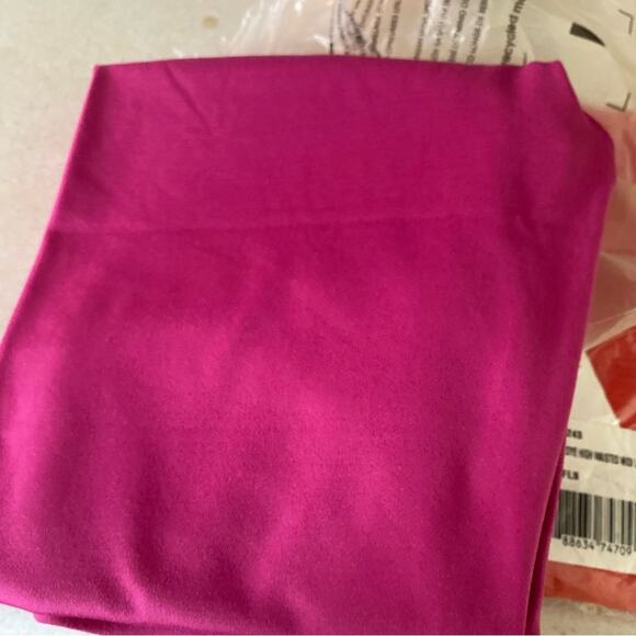 Sweaty Betty All Day Wrap Waist Legging - Picture 9 of 9